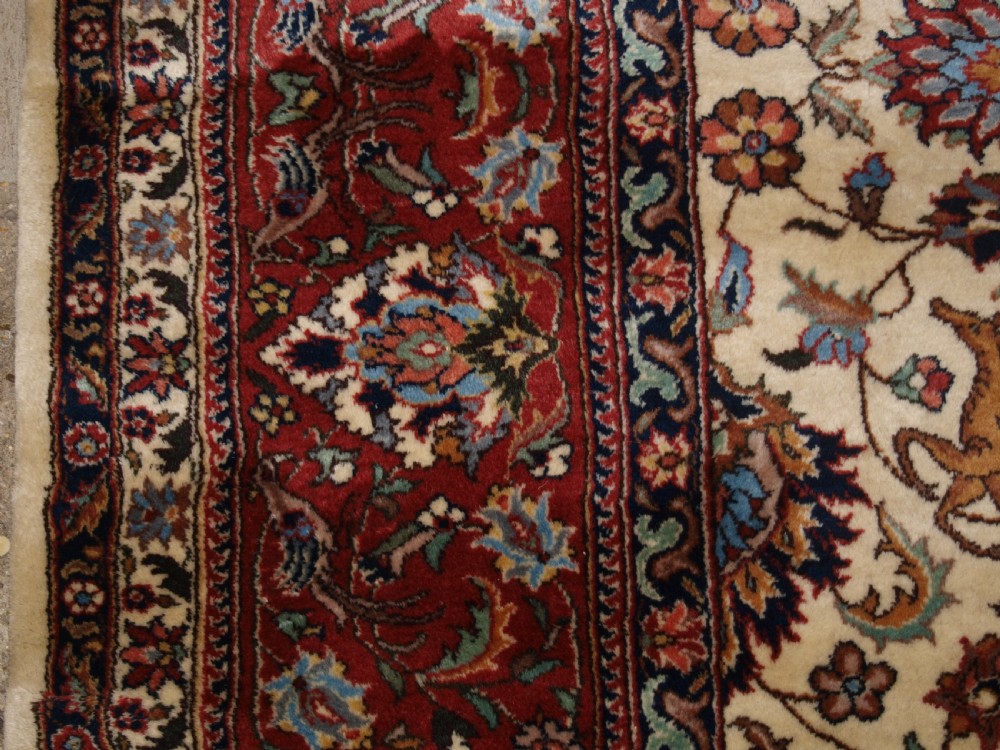 OLD PERSIAN TABRIZ CARPET WITH CLASSIC HUNTING DESIGN, EXCELLENT CONDITION, CIRCA 1920. View III