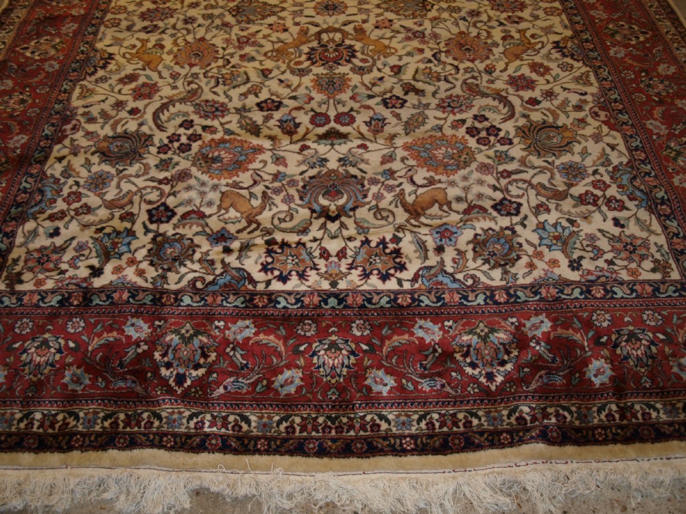 OLD PERSIAN TABRIZ CARPET WITH CLASSIC HUNTING DESIGN, EXCELLENT CONDITION, CIRCA 1920. View VI