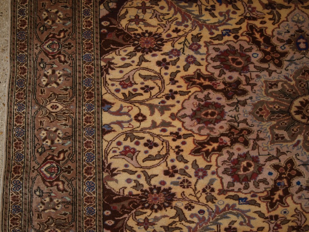 OLD TURKISH KAYSERI CARPET, SOFT COLOURS AND GOOD CONDITION, CIRCA 1920. View III