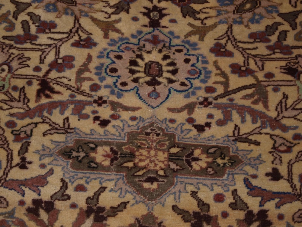 OLD TURKISH KAYSERI CARPET, SOFT COLOURS AND GOOD CONDITION, CIRCA 1920. View VIII