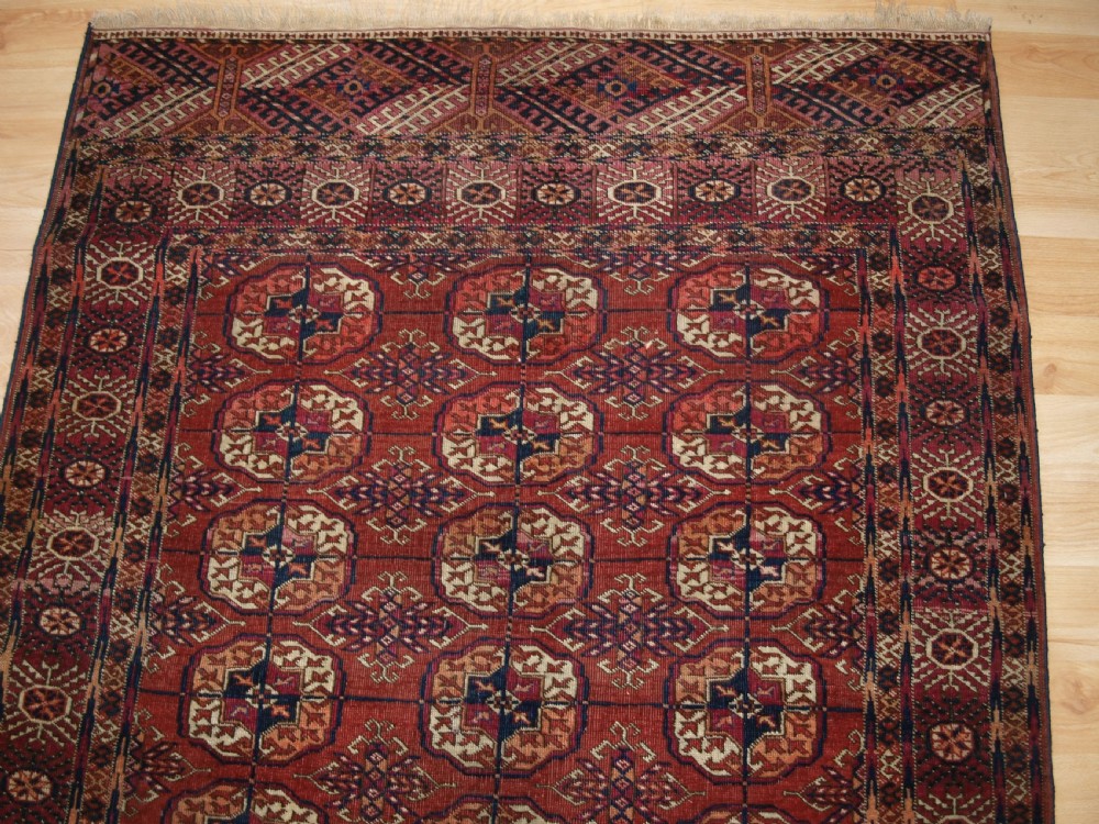 ANTIQUE TEKKE TURKMEN RUG OF SMALL SIZE, GOOD COLOUR, LATE 19TH CENTURY. View IV