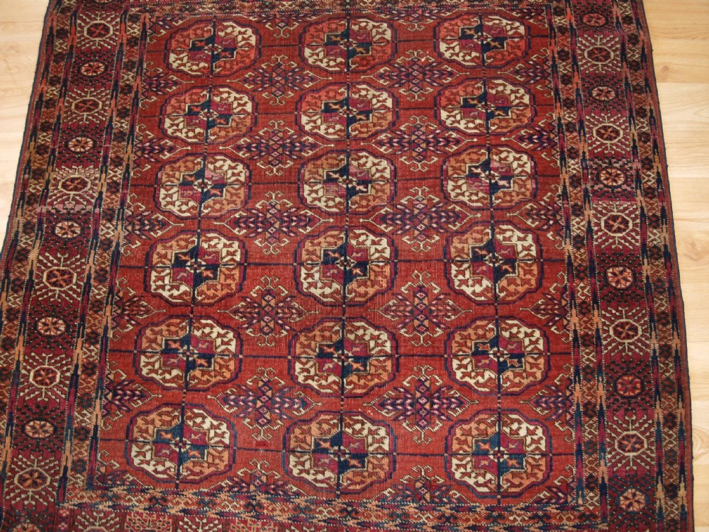ANTIQUE TEKKE TURKMEN RUG OF SMALL SIZE, GOOD COLOUR, LATE 19TH CENTURY. View V