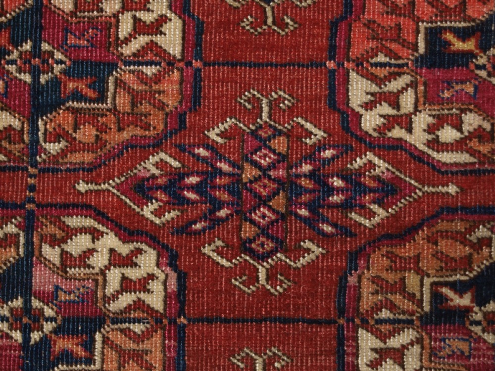 ANTIQUE TEKKE TURKMEN RUG OF SMALL SIZE, GOOD COLOUR, LATE 19TH CENTURY. View X