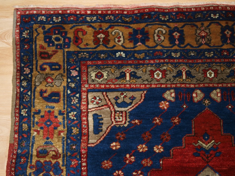 ANTIQUE TURKISH TASPINAR VILLAGE RUG, OUTSTANDING EXAMPLE IN SUPERB CONDITION, CIRCA 1900. View III