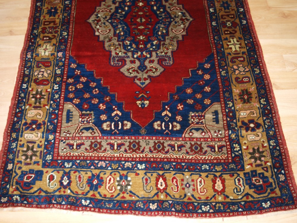 ANTIQUE TURKISH TASPINAR VILLAGE RUG, OUTSTANDING EXAMPLE IN SUPERB CONDITION, CIRCA 1900. View VI