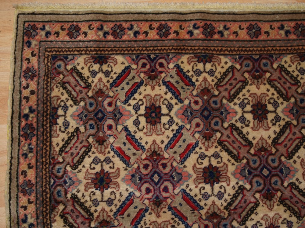 OLD TURKISH KAYSERI RUG WITH LATTICE DESIGN, FINE WEAVE AND SOFT COLOUR, CIRCA 1920. View III