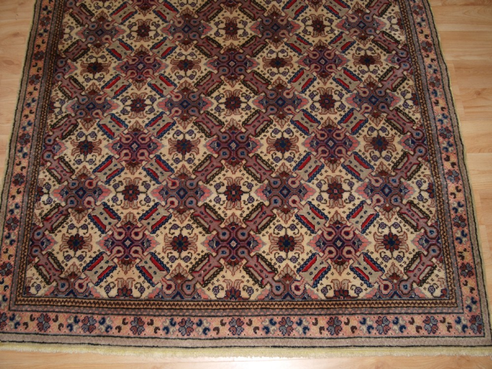 OLD TURKISH KAYSERI RUG WITH LATTICE DESIGN, FINE WEAVE AND SOFT COLOUR, CIRCA 1920. View VI