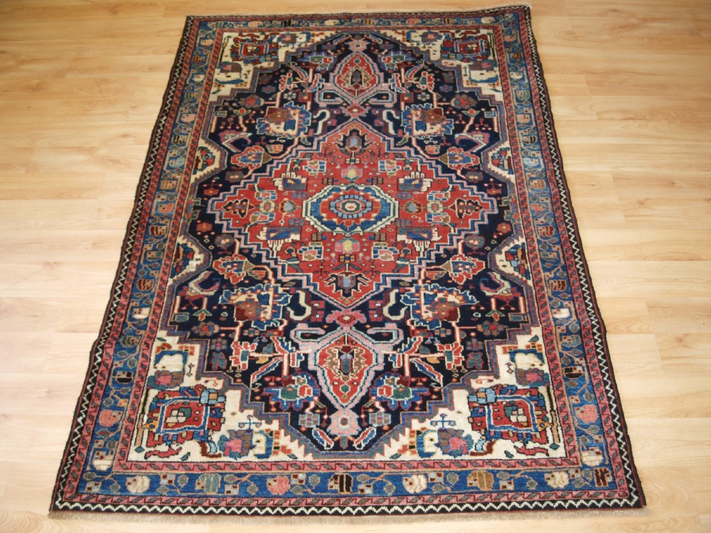ANTIQUE NORTH WEST PERSIAN JOZAN VILLAGE RUG, SUPERB CONDITION, CIRCA 1920.
