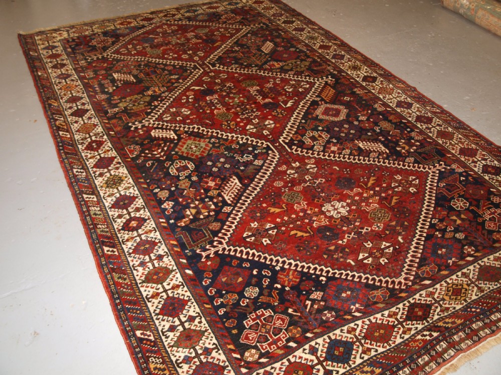 ANTIQUE TRIBAL QASHQAI CARPET, OUTSTANDING EXAMPLE, CIRCA 1880.