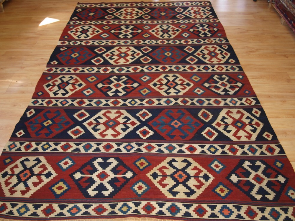 ANTIQUE CAUCASIAN SHIRVAN KILIM, CLASSIC DESIGN WITH GREAT COLOUR, CIRCA 1880.