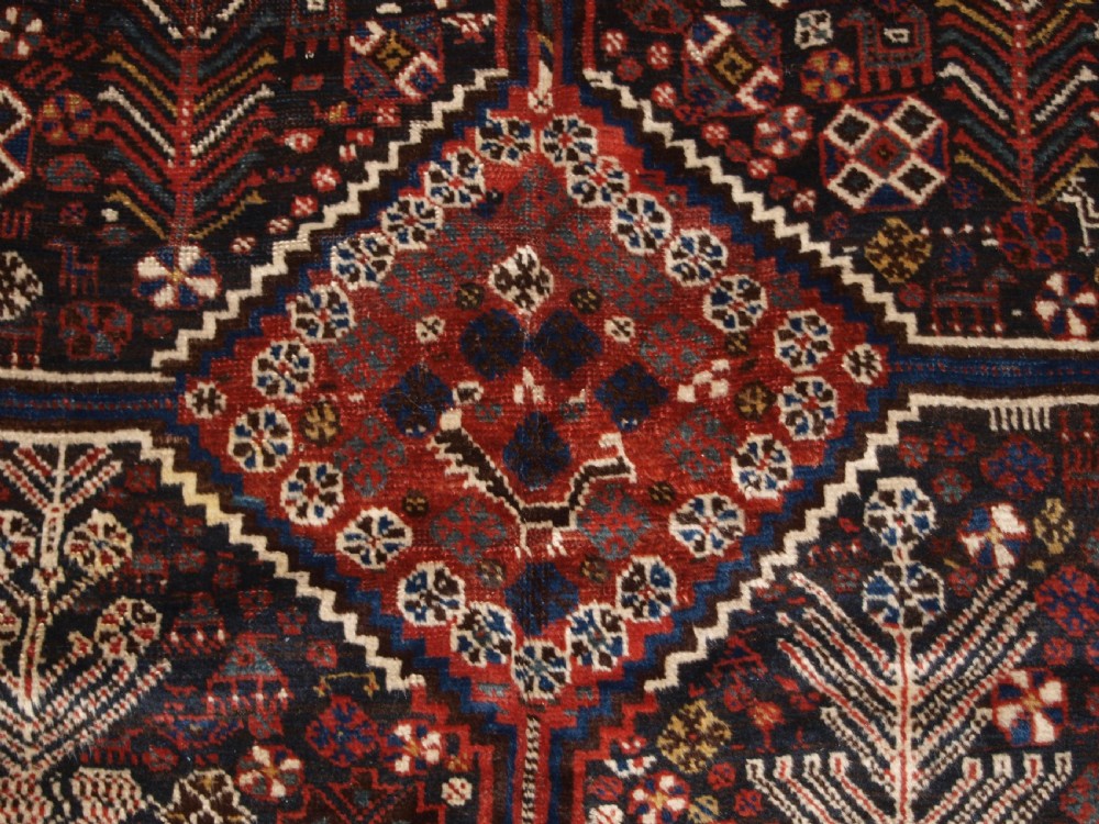 ANTIQUE SOUTH WEST PERSIAN TRIBAL KHAMSEH RUG, TRIPLE MEDALLION, CIRCA 1900. View IX