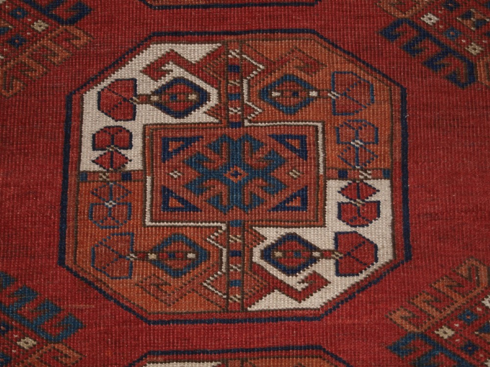 ANTIQUE ERSARI KIZIL AYAK TURKMEN MAIN CARPET, SUPERB COLOUR AND CONDITION, CIRCA 1880. View VII