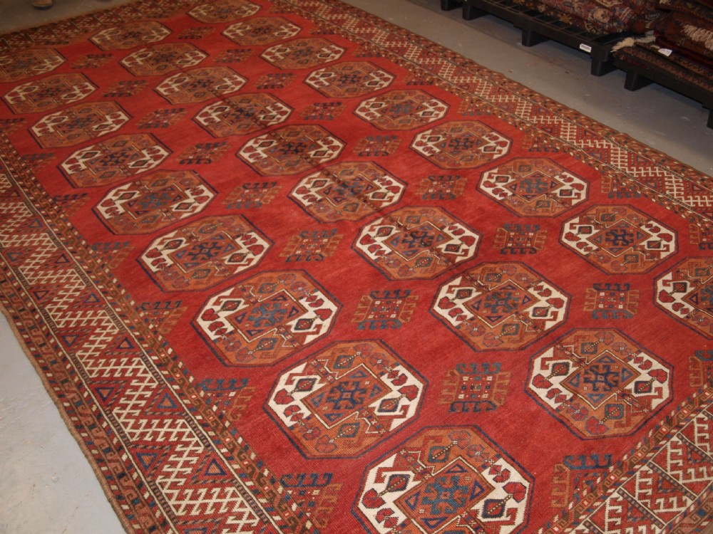 ANTIQUE ERSARI KIZIL AYAK TURKMEN MAIN CARPET, SUPERB COLOUR AND CONDITION, CIRCA 1880. View XII