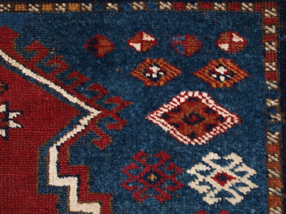 ANTIQUE TURKISH YURUK PRAYER RUG, BEAUTIFUL COLLECTORS RUG, 2ND HALF 19TH CENTURY. View VIII