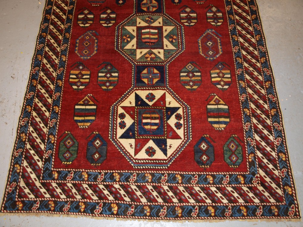 ANTIQUE CAUCASIAN SHIRVAN RUG WITH UNUSUAL STAR DESIGN, LATE 19TH CENTURY. View V