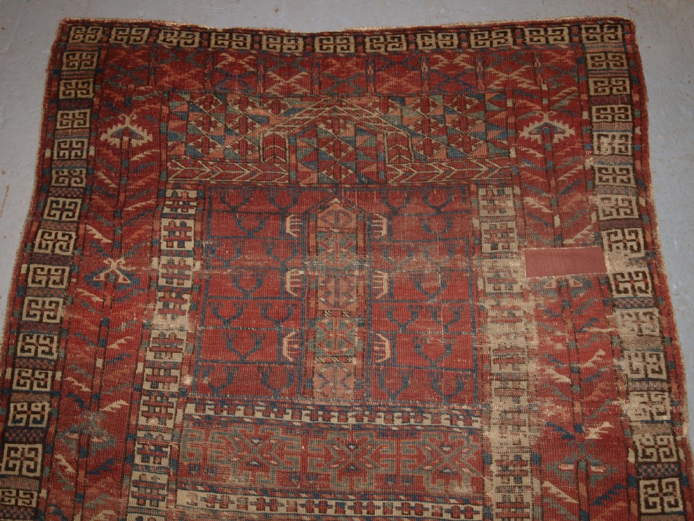 ANTIQUE TEKKE TURKMEN ENSI DOOR HANGING OF EARLY FORM, 1ST HALF 19TH CENTURY. View IV
