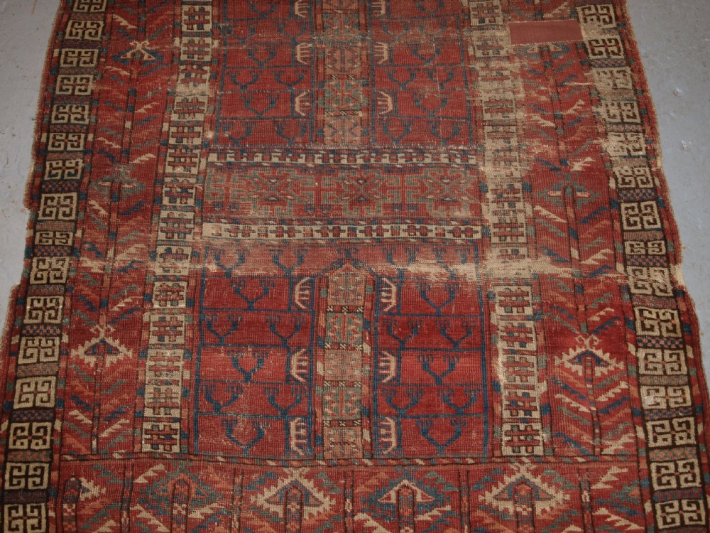 ANTIQUE TEKKE TURKMEN ENSI DOOR HANGING OF EARLY FORM, 1ST HALF 19TH CENTURY. View VI