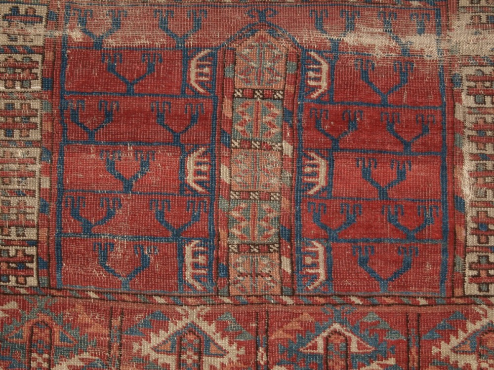 ANTIQUE TEKKE TURKMEN ENSI DOOR HANGING OF EARLY FORM, 1ST HALF 19TH CENTURY. View XII