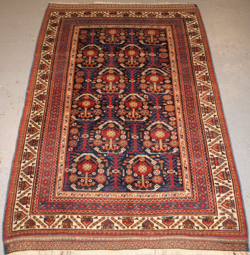 ANTIQUE AFSHAR RUG WITH REPEAT LARGE BOTEH DESIGN, CIRCA 1900/20.