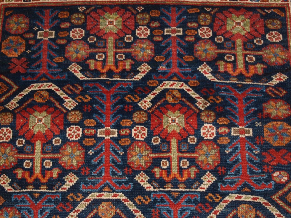ANTIQUE AFSHAR RUG WITH REPEAT LARGE BOTEH DESIGN, CIRCA 1900/20. View VIII