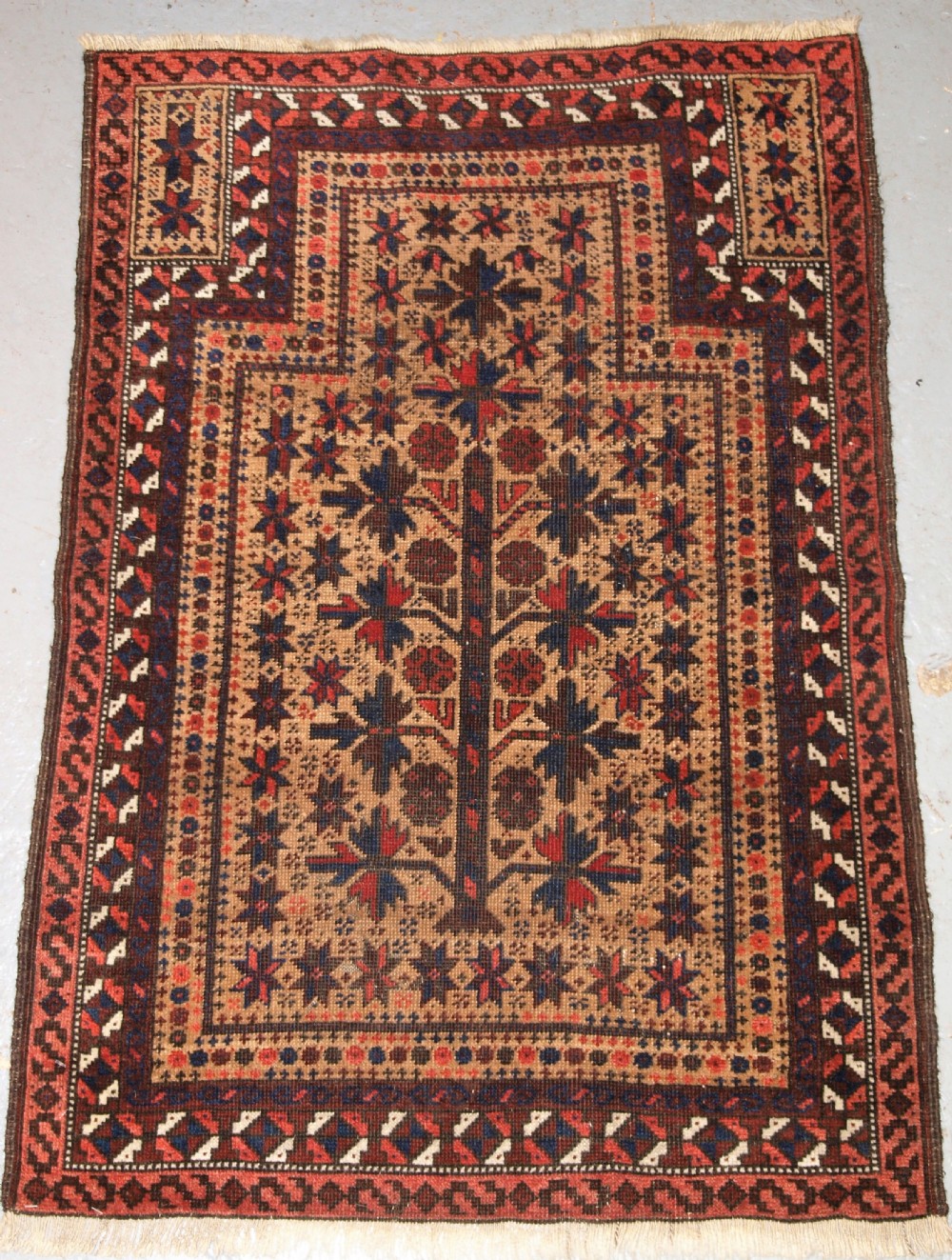 ANTIQUE AFGHAN BALUCH PRAYER RUG WITH TREE OF LIFE AND STARS, LATE 19TH CENTURY.