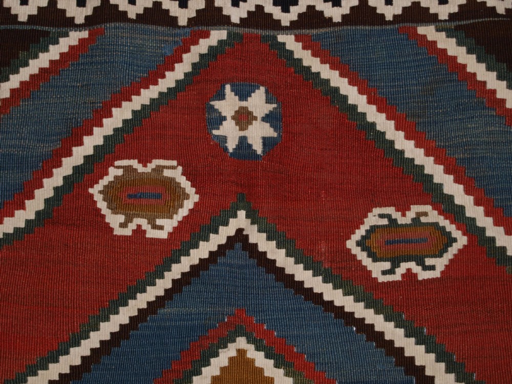 ANTIQUE QASHQAI KILIM, BOLD GRAPHIC DESIGN, GREAT COLOUR, LATE 19TH CENTURY. View VIII