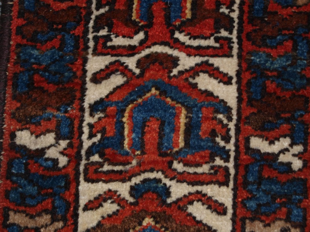 ANTIQUE MAZLAHAN VILLAGE RUG OF CLASSIC DESIGN, CIRCA 1900/20. View XII