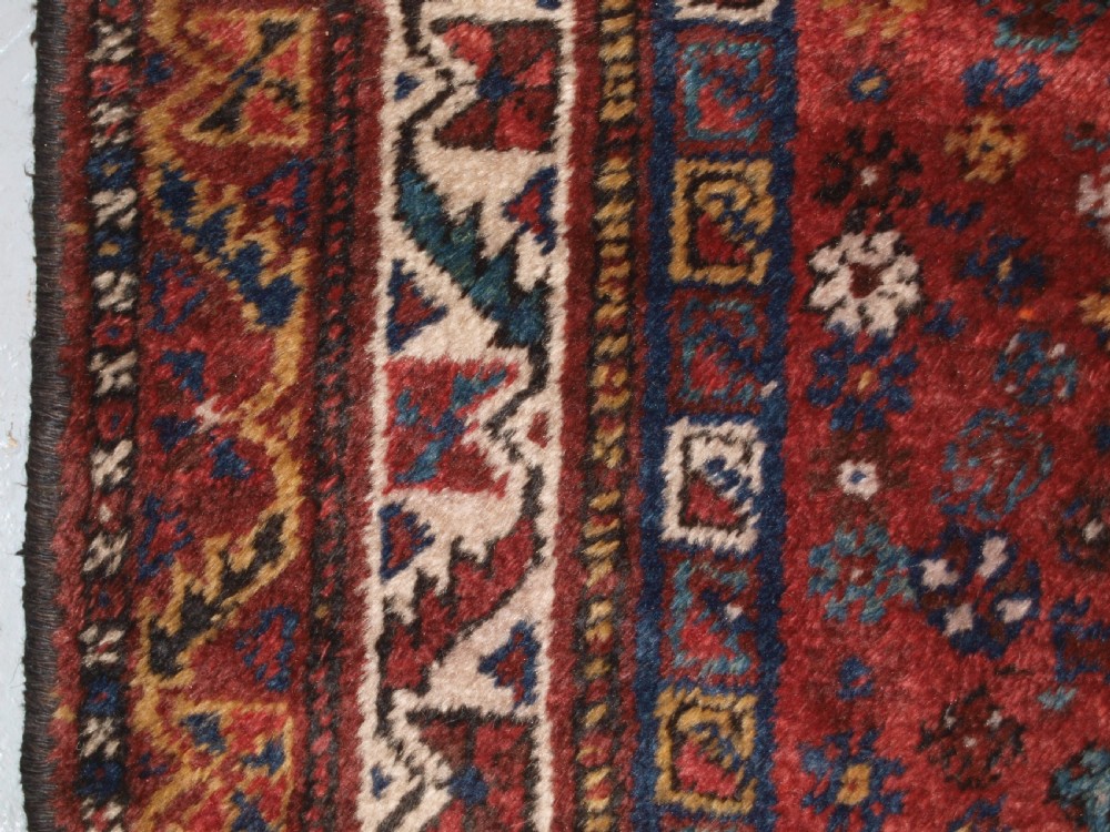 OLD SOUTH WEST PERSIAN TRIBAL DESIGN SHIRAZ RUG, THICK HEAVY PILE, CIRCA 1920. View III