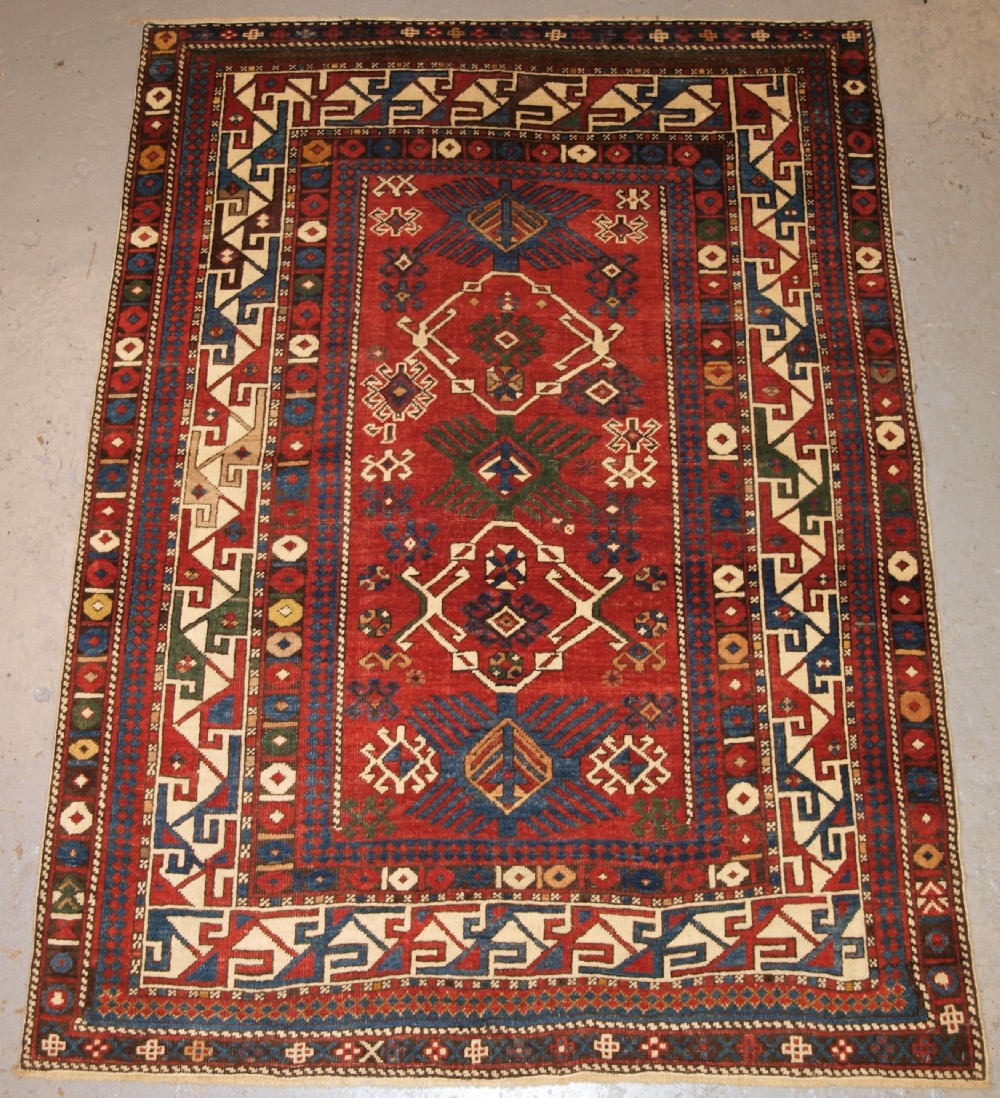 ANTIQUE CAUCASIAN BIDJOV SHIRVAN RUG, GOOD DESIGN AND COLOUR, NICE SMALL SIZE, LATE 19TH CENTURY.