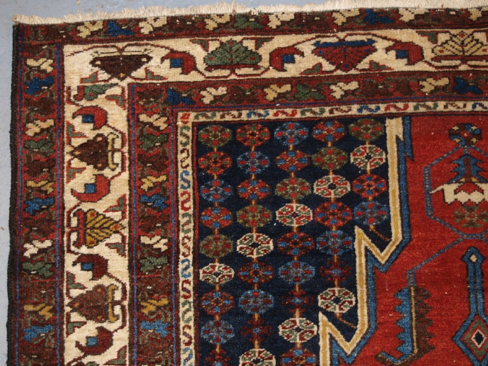 ANTIQUE MAZLAHAN VILLAGE RUG, TRADITIONAL DESIGN, CIRCA 1920. View II