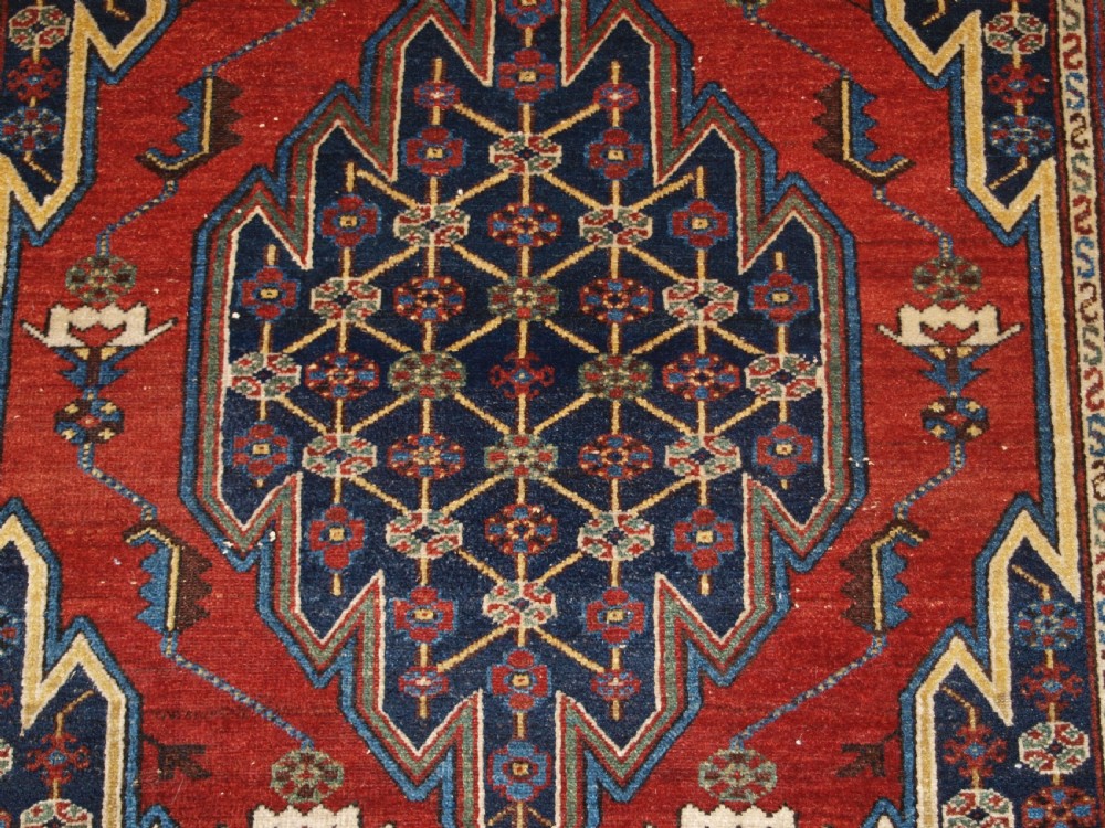 ANTIQUE MAZLAHAN VILLAGE RUG, TRADITIONAL DESIGN, CIRCA 1920. View VIII