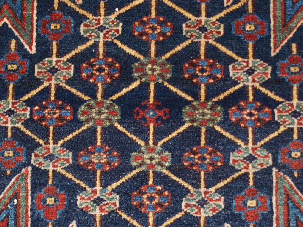 ANTIQUE MAZLAHAN VILLAGE RUG, TRADITIONAL DESIGN, CIRCA 1920. View IX
