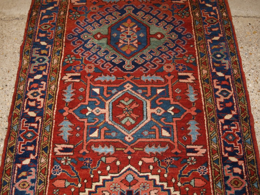 ANTIQUE HERIZ RUNNER, EXCELLENT CONDITION, VERY HARD WEARING, CIRCA 1900/20. View V