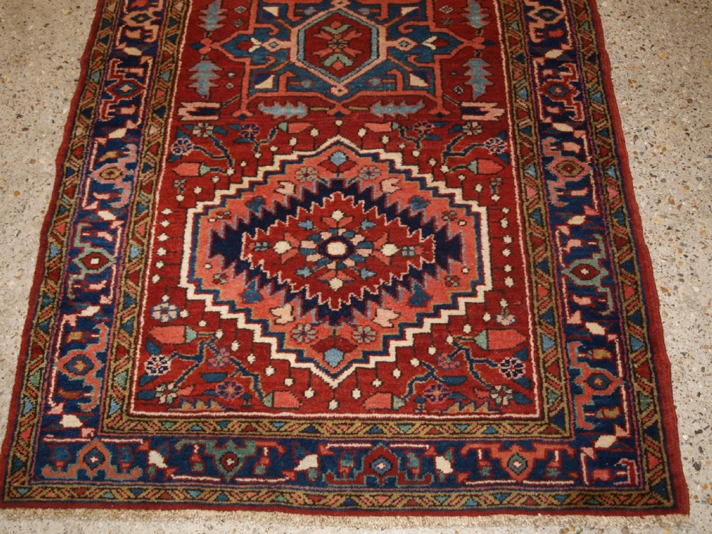 ANTIQUE HERIZ RUNNER, EXCELLENT CONDITION, VERY HARD WEARING, CIRCA 1900/20. View VI