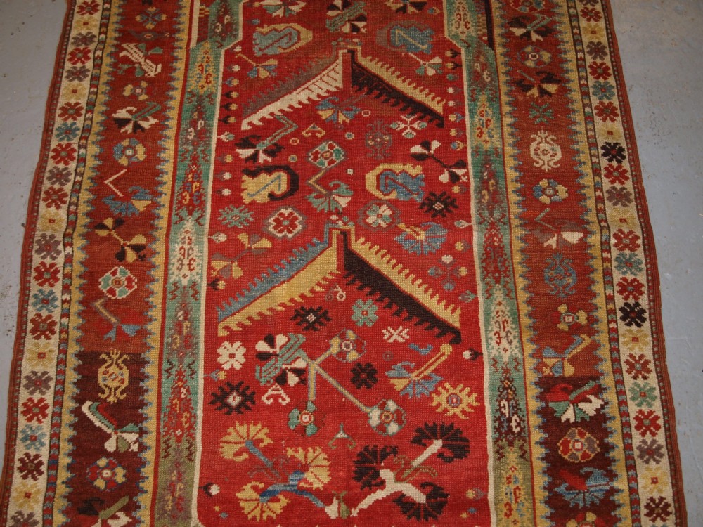 ANTIQUE TURKISH MILAS PRAYER RUG, WONDERFUL EARLY EXAMPLE, 2ND HALF 19TH CENTURY. View V
