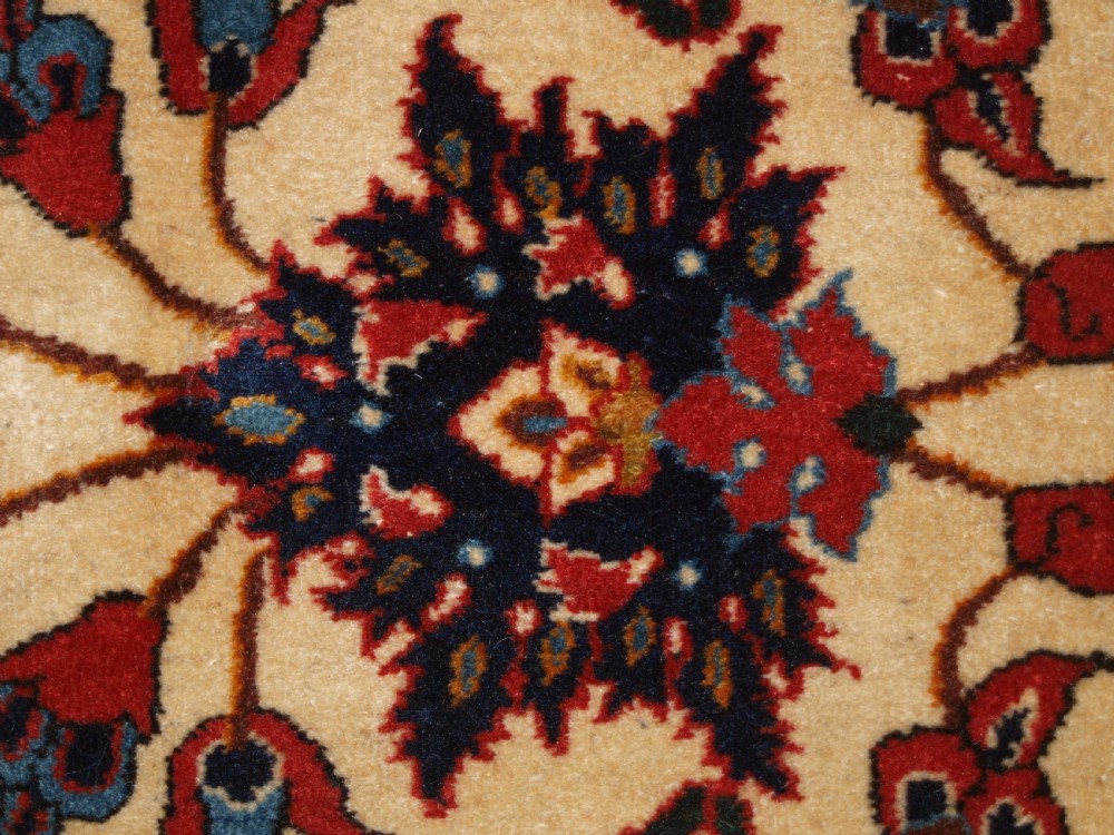 OLD ISFAHAN CARPET, FINE WEAVE WITH TRADITIONAL DESIGN, CIRCA 1920/30. View XI