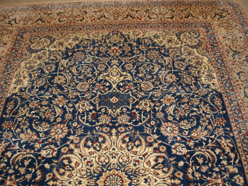 ANTIQUE PERSIAN NAIN CARPET, VERY FINE WOOL AND SILK, SOFT PASTEL COLOURS, CIRCA 1920/30. View V