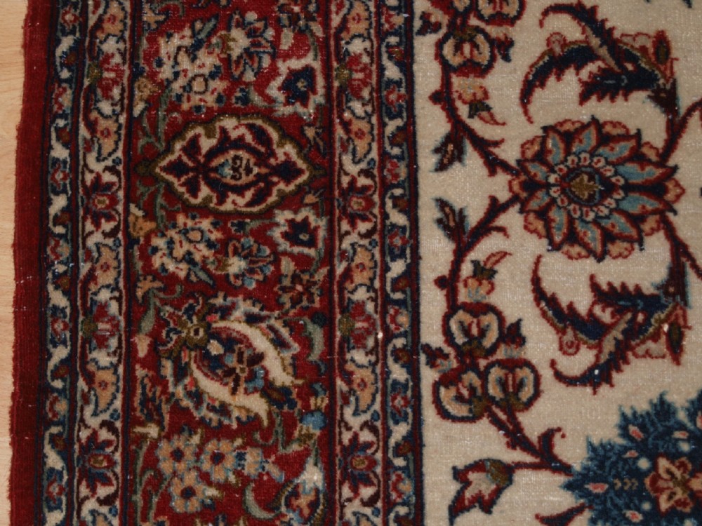 ANTIQUE ISFAHAN RUG, FINE WEAVE AND TRADITIONAL DESIGN, CIRCA 1920. View IV