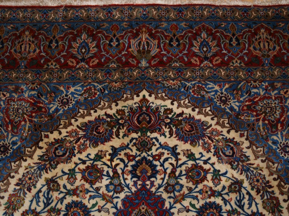 OLD ISFAHAN RUG, VERY FINE WITH SILK FOUNDATION, CIRCA 1920/30 View VII