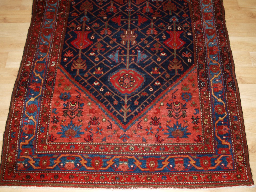 ANTIQUE MALAYER VILLAGE RUG, UNUSUAL DESIGN, CIRCA 1900/20. View V