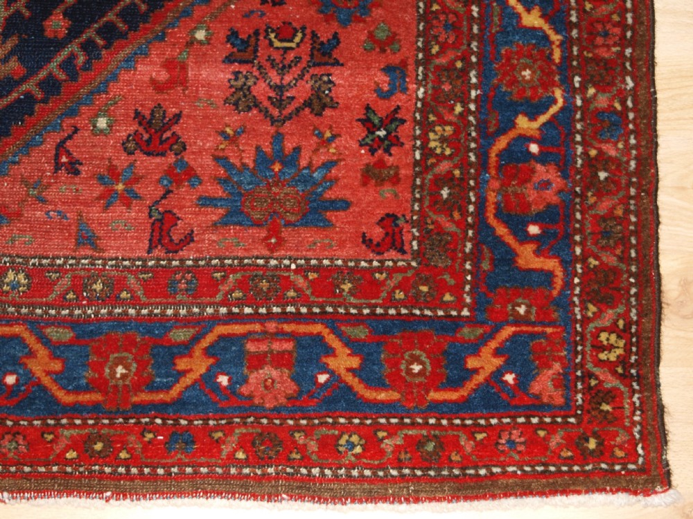 ANTIQUE MALAYER VILLAGE RUG, UNUSUAL DESIGN, CIRCA 1900/20. View X