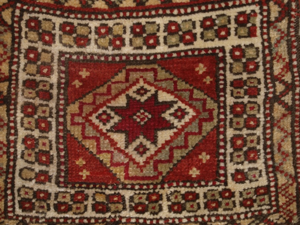 ANTIQUE COMPLETE TURKISH BERGAMA REGION HEYBE SADDLE BAG, OUTSTANDING CONDITION, CIRCA 1900. View V