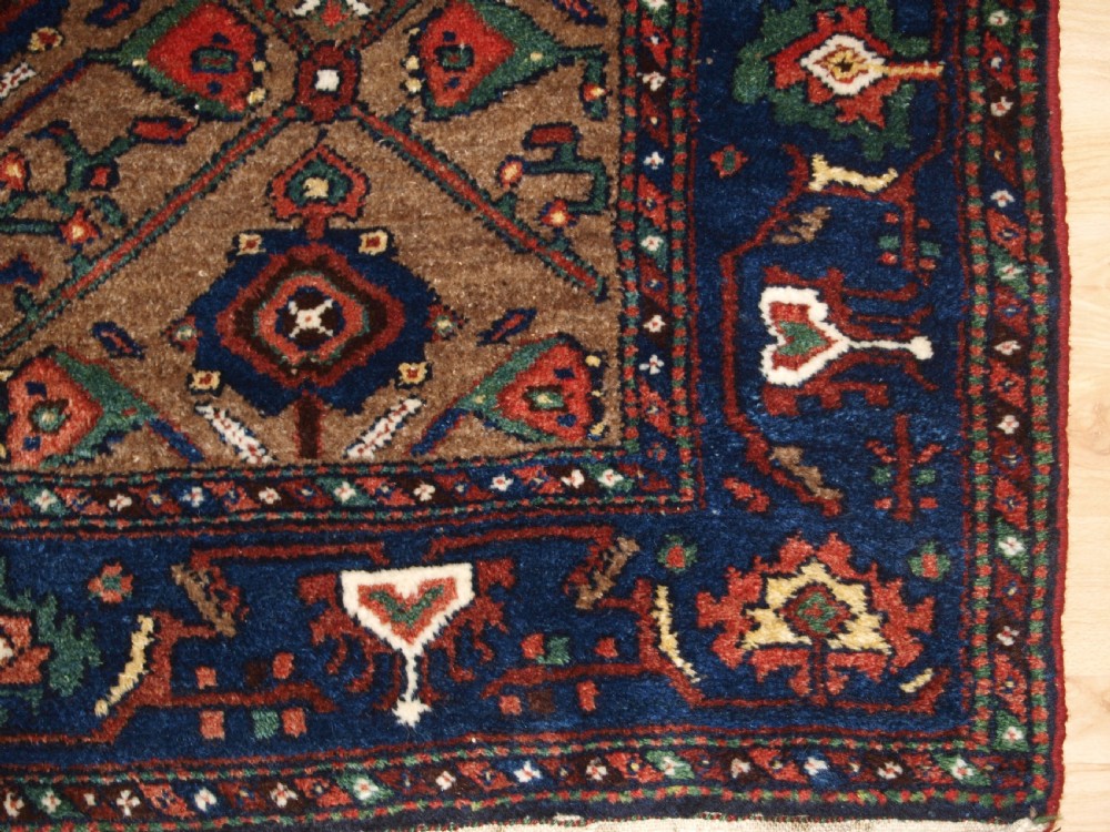 ANTIQUE KURDISH HAMADAN REGION VILLAGE RUG, CIRCA 1900/20. View VII
