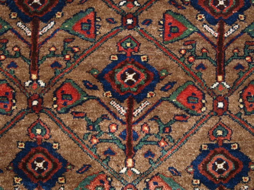 ANTIQUE KURDISH HAMADAN REGION VILLAGE RUG, CIRCA 1900/20. View X