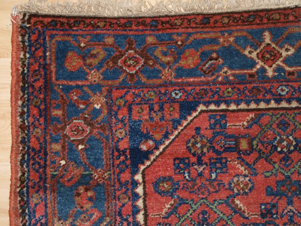 OLD VILLAGE RUG, HAMADAN REGION, SMALL SIZE, CIRCA 1920. View V
