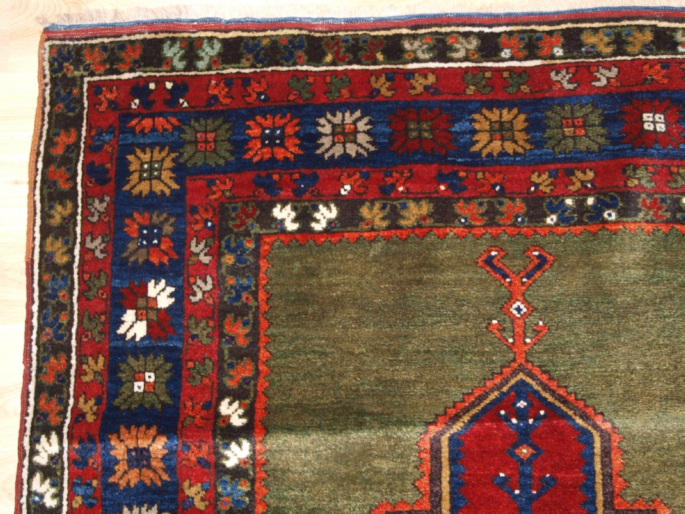 ANTIQUE TURKISH PRAYER RUG, ISIKLAR VILLAGE, KONYA REGION, CIRCA 1900. View II