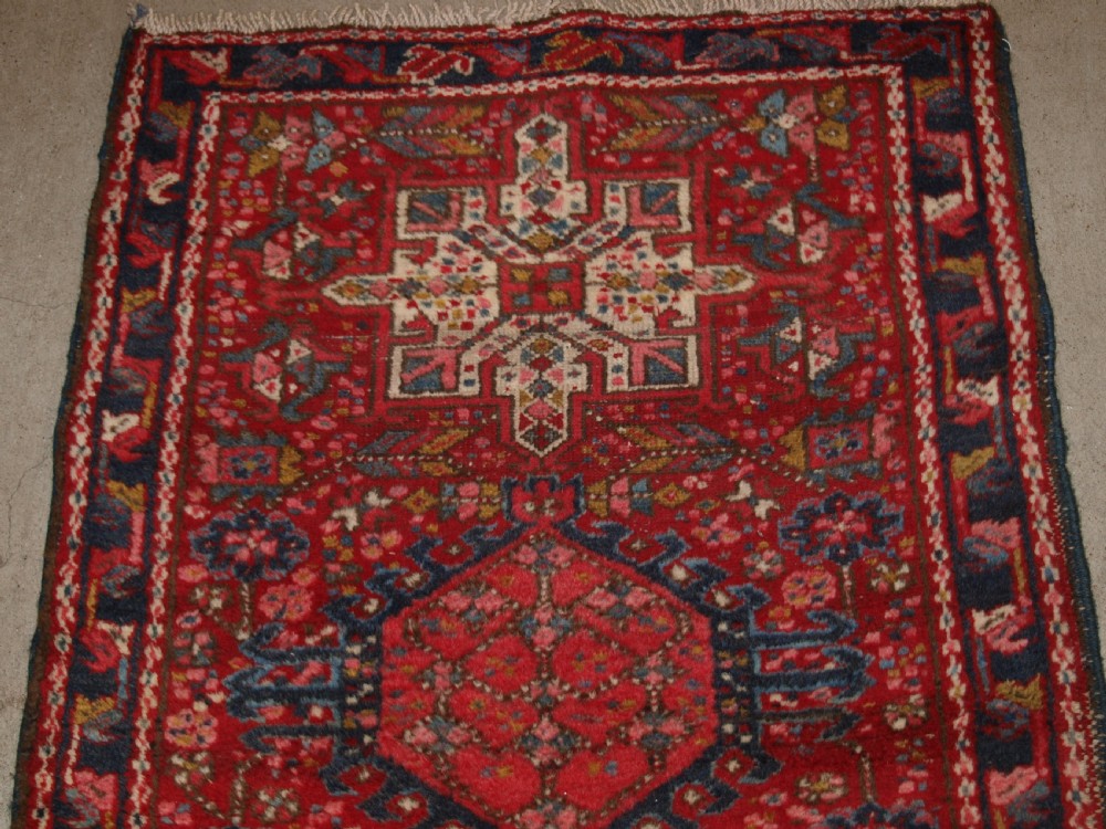 OLD KARAJA RUNNER, TRADITIONAL DESIGN, SMALL SIZE, CIRCA 1920. View II