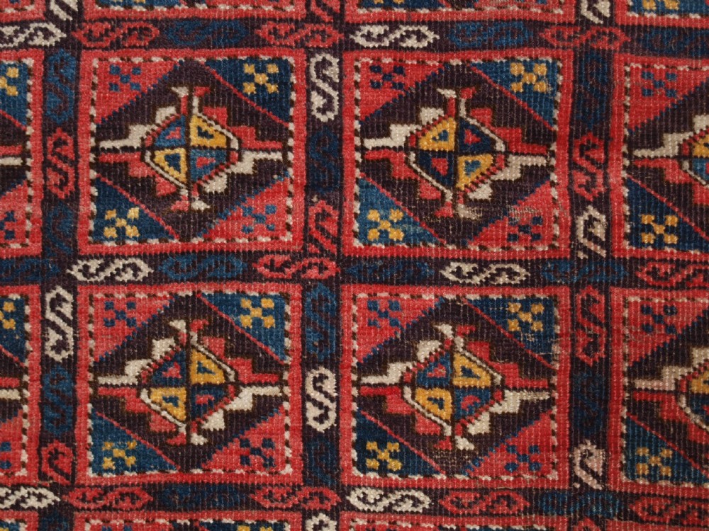 ANTIQUE CHODOR TURKMEN MAIN CARPET OF SMALL SIZE AND SCARCE DESIGN, CIRCA 1880. View VIII