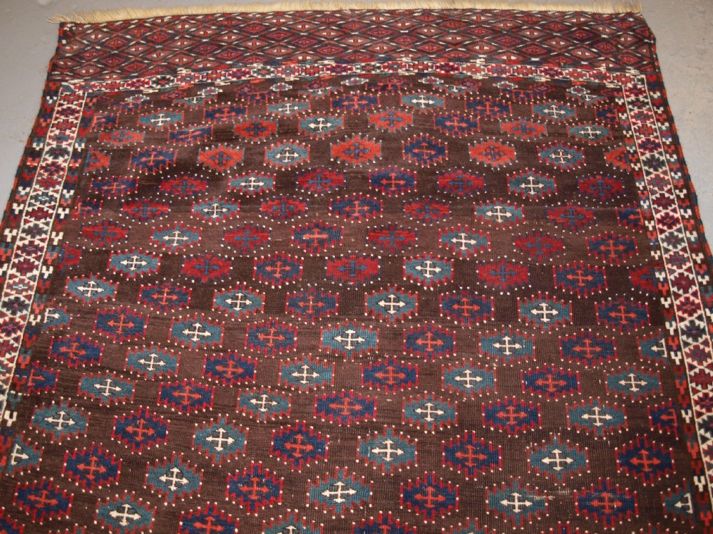 ANTIQUE YOMUT TURKMEN MAIN CARPET, UNUSUAL DESIGN, SMALL SIZE, CIRCA 1880. View V
