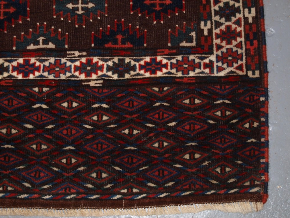 ANTIQUE YOMUT TURKMEN MAIN CARPET, UNUSUAL DESIGN, SMALL SIZE, CIRCA 1880. View X